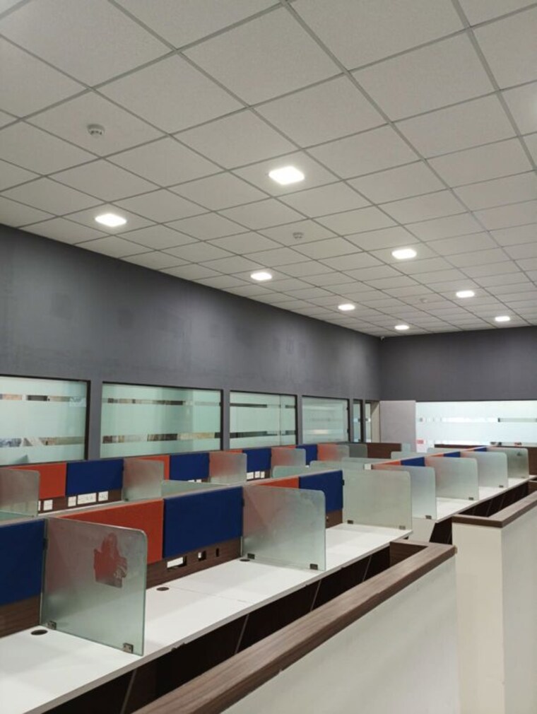 Team Area, palai-plaza Commercial Office Space 2350 Sq.Ft. In Dadar East Mumbai 9939018