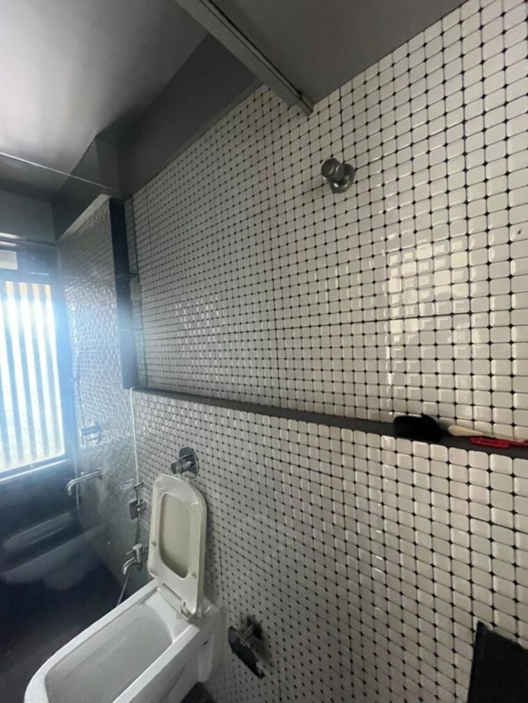 Bathroom, krypton-tower 4 Bedroom 1800 Sq.Ft. Apartment In Prabhadevi Mumbai 9939030