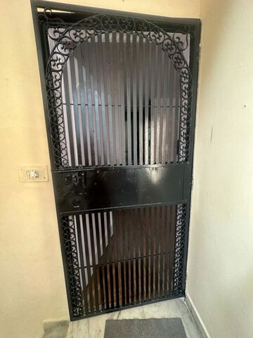 Furnished Amenities in 3 BHK Builder Floor at Kailash Hills – for Rent