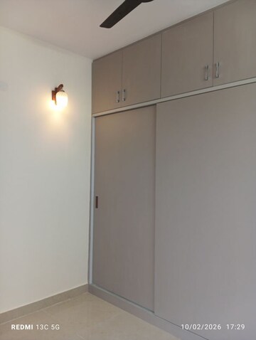 Room in 2 BHK Apartment at Signature Global Prime, Sector 63a – for Rent