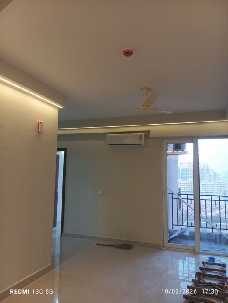 Room, signature-global-prime 2 Bedroom 1232 Sq.Ft. Apartment In Sector 63a Gurgaon 9939059