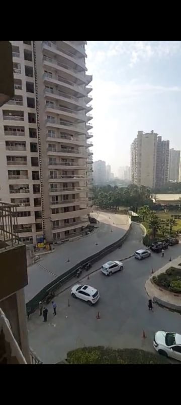 2.5 BHK Apartment For Sale in Supertech Cape Town, Sector 74