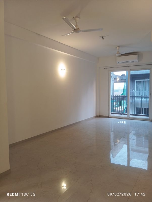 3 BHK Apartment For Rent in Smart World Orchard