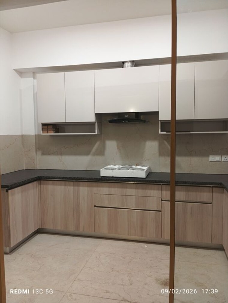Kitchen, smart-world-orchard 3 Bedroom 1680 Sq.Ft. Apartment In Sector 61 Gurgaon 9939082