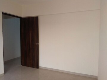 Room in 2.5 BHK Apartment at Varsha Balaji Heritage, Kharghar Sector 10 – for Rent