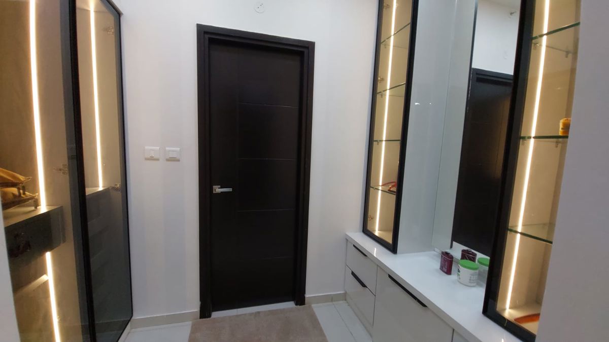 2.5 BHK + Pooja Room Apartment For Rent in HPR Lakefront