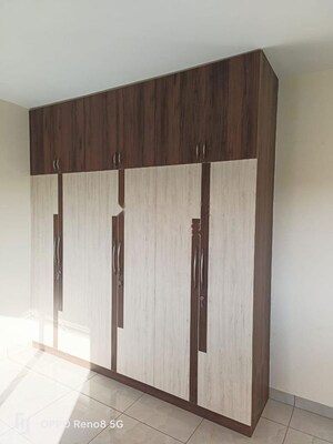 Room in 3.5 BHK Apartment at Prestige Park Square, Bannerghatta Road – for Rent