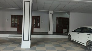 Building Lobby in 1 BHK Independent House at Gomti Nagar – for Rent