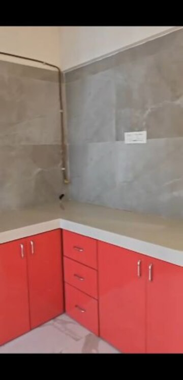 Furnished Amenities in 1 BHK Apartment at Blumen Apartments, Vikhroli West – for Rent