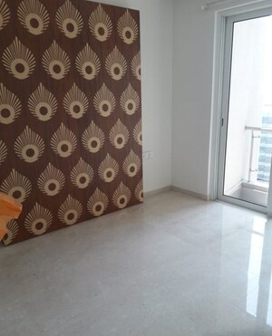 Room in 3.5 BHK Apartment at Lodha Fiorenza, Goregaon East – for Sale