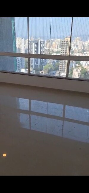 Room in 3 BHK Apartment at Shreeji Atlantis, Malad West – for Rent