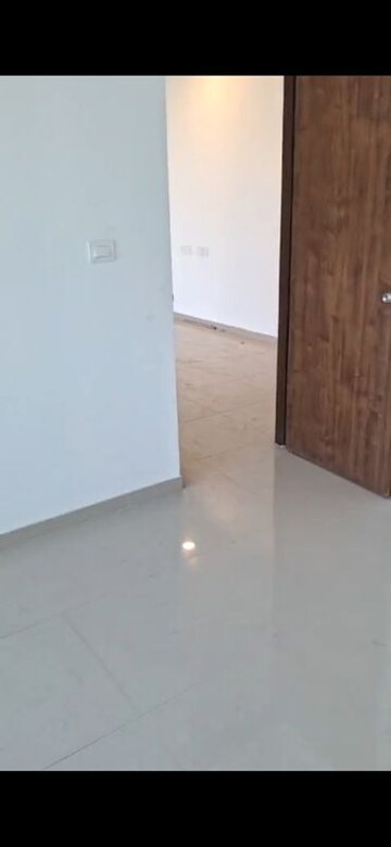 Room in 3 BHK Apartment at Shreeji Atlantis, Malad West – for Rent