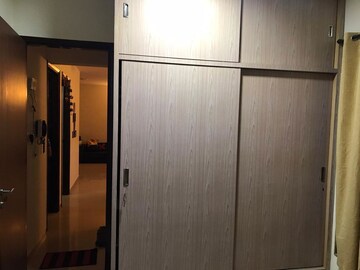 Room in 2.5 BHK Apartment at Rustomjee Elanza, Malad West – for Rent