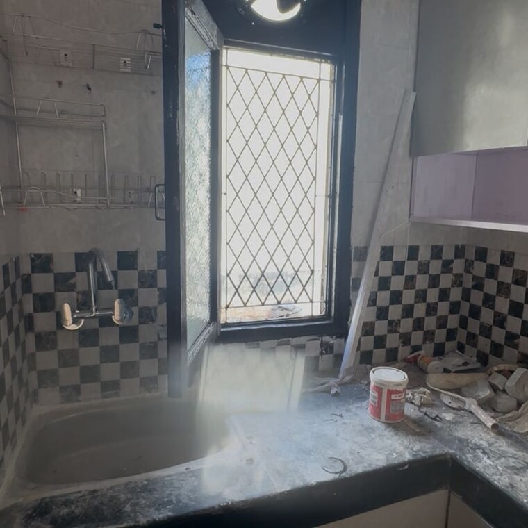 Kitchen, bhogal 2.5 Bedroom 585 Sq.Ft. Apartment In Bhogal Delhi 9939242