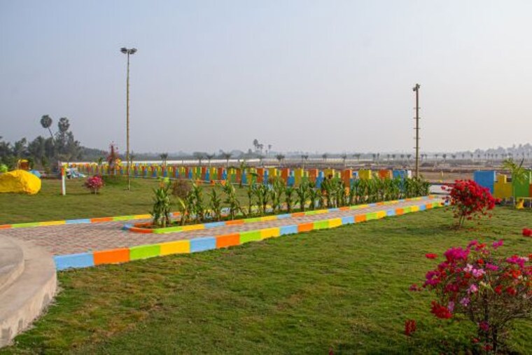 Garden, bhogapuram  171 Sq.Yd. Plot In Bhogapuram Vizag 9939252