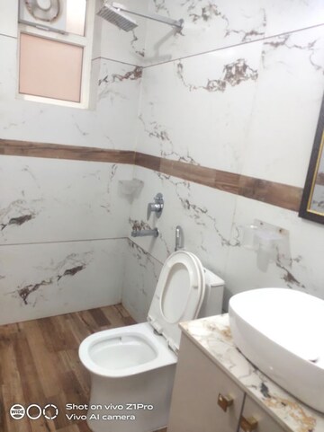 Bathroom in 3 BHK Builder Floor at Sushant Lok 2, Sector 57 – for Rent