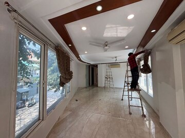 Parking in 3 BHK Builder Floor at Greater Kailash I – for Sale