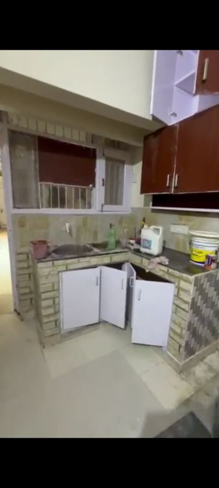 Kitchen, rwa-apartments-sector-29 1 RK 1800 Sq.Ft. Apartment In Sector 29 Noida 9939343