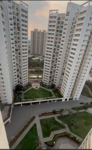 2 BHK Apartment For Sale in Kolte Patil Life Republic, Hinjewadi
