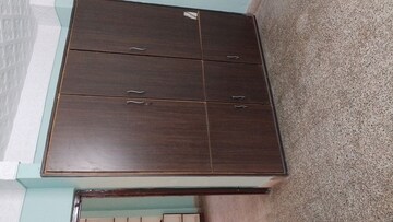 Room in 2 BHK Apartment at Benz Circle – for Sale