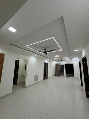 Room in 3 BHK Apartment at Green Grace, Gachibowli – for Rent