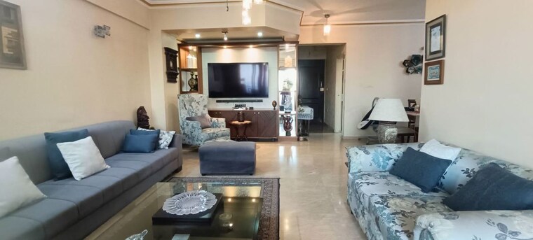 Living Room, hiranandani-gardens 3 Bedroom 1612 Sq.Ft. Apartment In Powai Mumbai 9939370