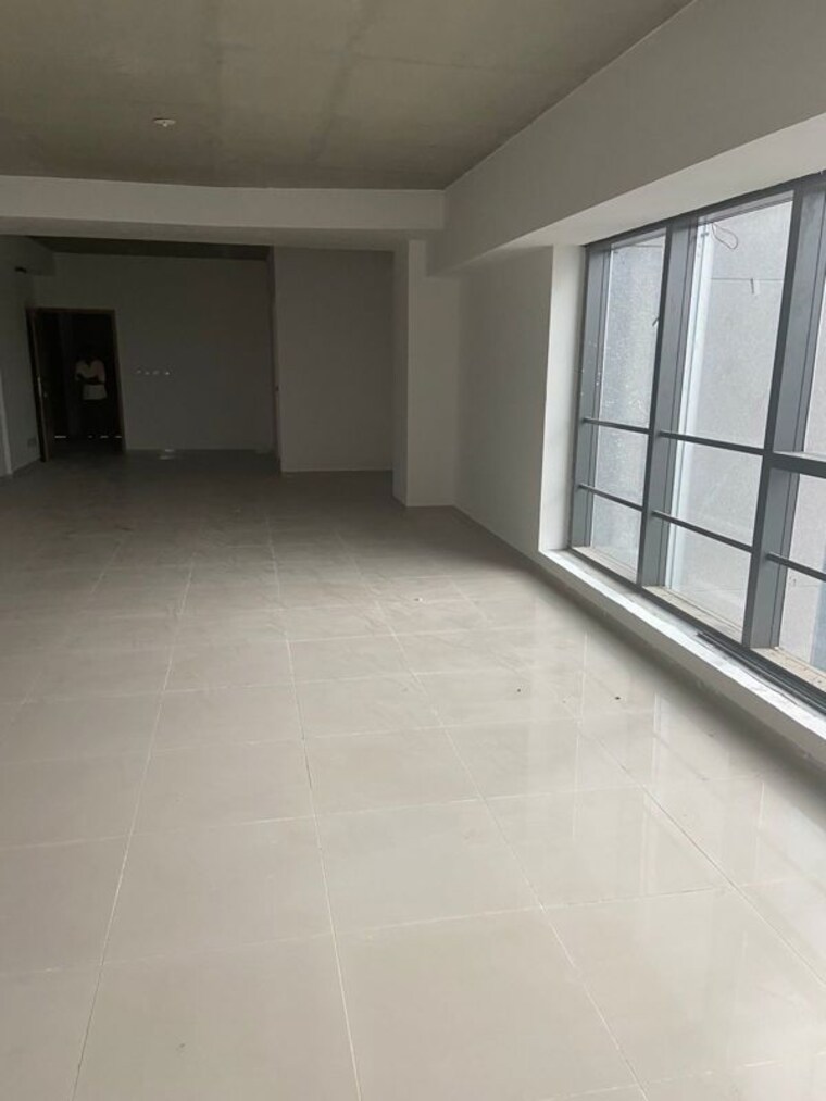 Room, vastrapur Commercial Office Space 1450 Sq.Ft. In Vastrapur Ahmedabad 9939386