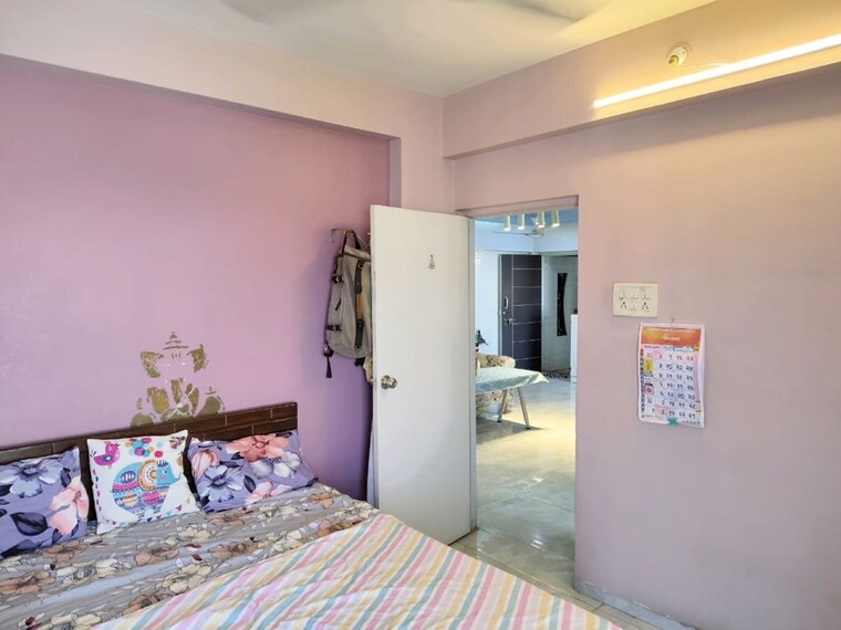 Room, purushottam-plaza 3 Bedroom 1250 Sq.Ft. Penthouse In Kasarvadavali Thane 9939392