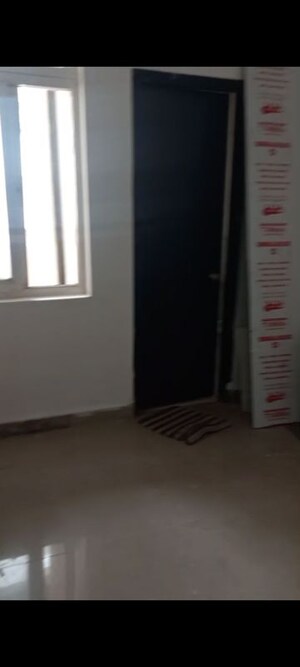 Building Lobby in 3.5 BHK Villa at Sector 36 – for Rent