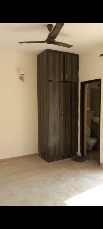 3.5 BHK Villa For Rent in Sector 36