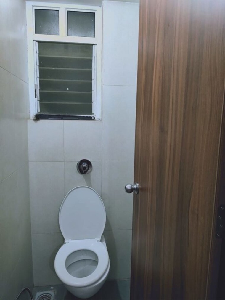 Bathroom, hinjewadi 1 Bedroom 450 Sq.Ft. Apartment In Hinjewadi Pune 9893987