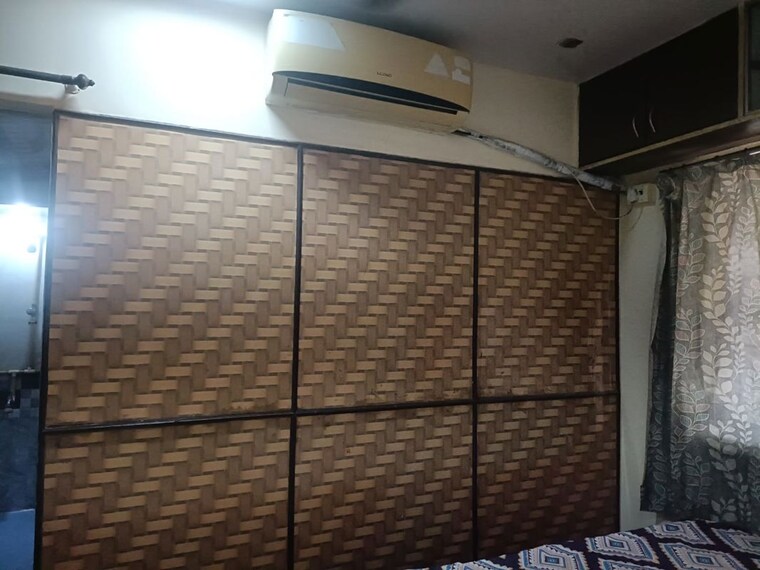 Room, durgashram-chs 1 RK 225 Sq.Ft. Apartment In Andheri East Mumbai 9939427