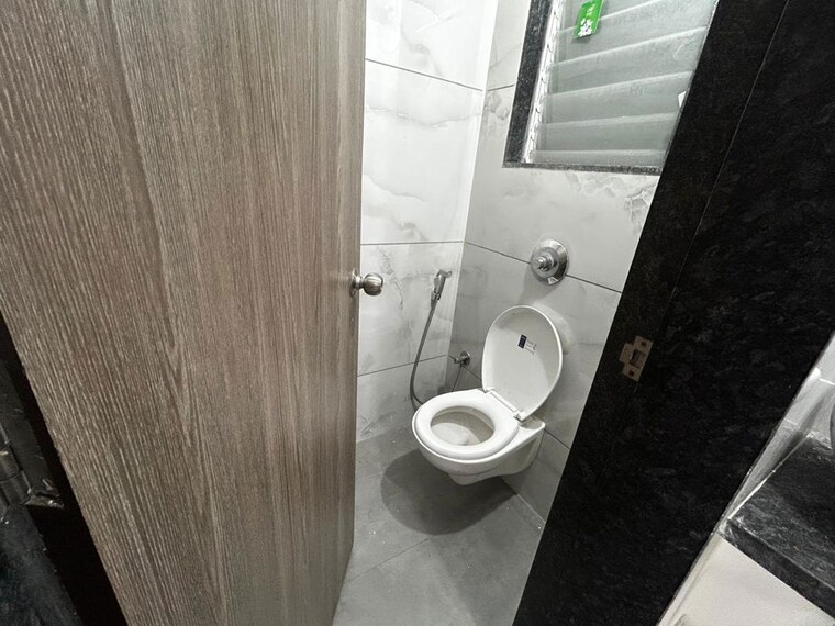 Bathroom, metropolis-bayside 1 Bedroom 370 Sq.Ft. Apartment In Kasarvadavali Thane 9939429