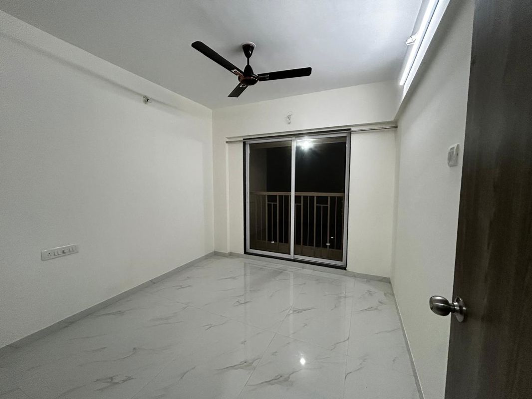 1 BHK + Pooja Room 370 Sq.Ft. Apartment in Metropolis Bayside