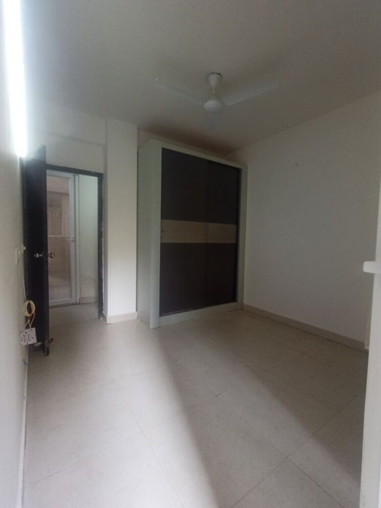 Room, signature-the-serenas 2 Bedroom 583 Sq.Ft. Apartment In Sohna Sector 36 Gurgaon 9939533