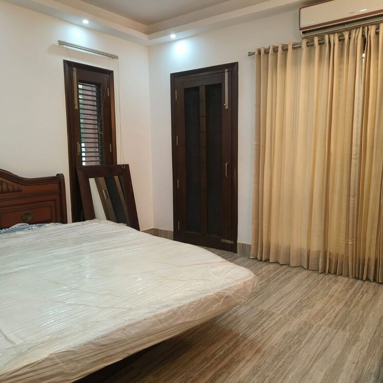 Bedroom, palam-vihar-residents-association 4 Bedroom 360 Sq.Yd. Independent House In Palam Vihar Gurgaon 9939541