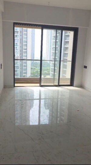 2 BHK Apartment For Rent in H Rishabraj Serenity Decks, Goregaon East