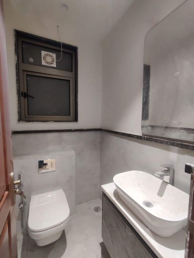 Master Bedroom, bptp-green-oaks 3 Bedroom 1650 Sq.Ft. Builder Floor In Sector 70a Gurgaon 9939561