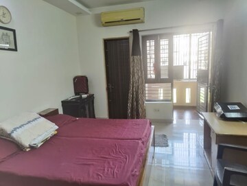 Living Room in 4 BHK Builder Floor at Parklands, Sector 85 – for Sale