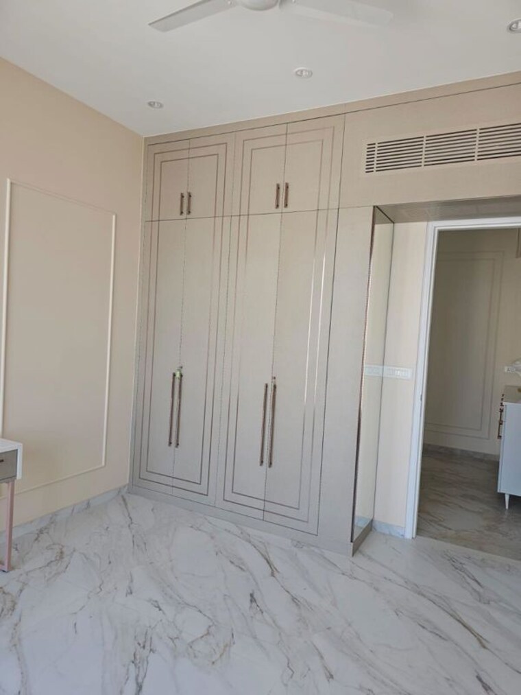 Room, hubtown-25-south 3 Bedroom 1565 Sq.Ft. Apartment In Prabhadevi Mumbai 9939431