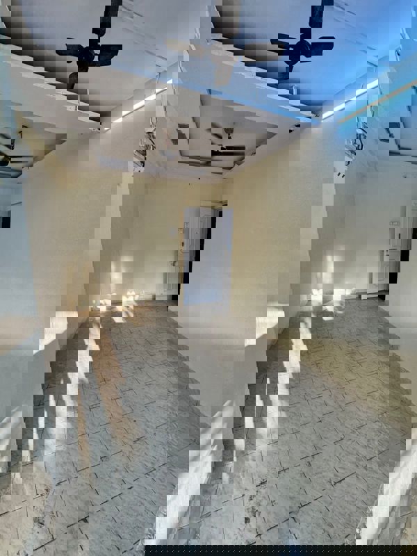 3 BHK 900 Sq.Ft. Builder Floor in Shantinagar CHS