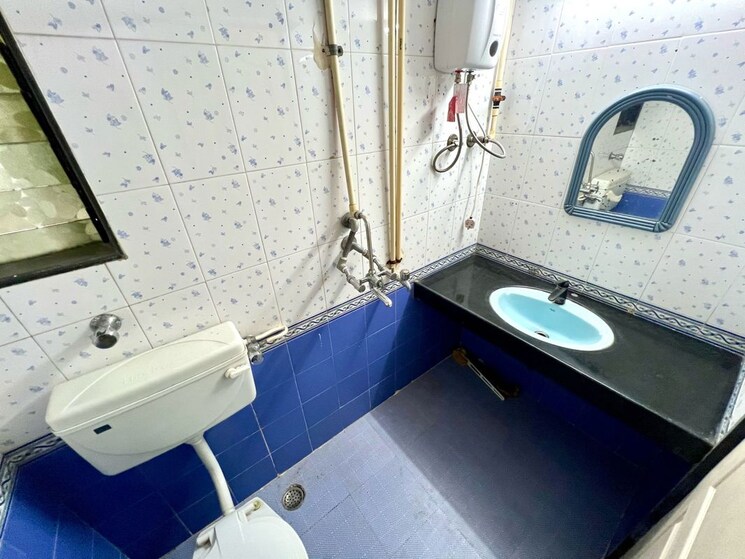 Attached Bathroom, haware-silicon-tower 2 Bedroom 700 Sq.Ft. Apartment In Palm Beach Navi Mumbai 9939586