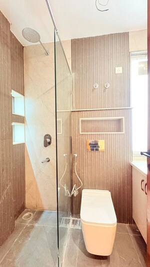 Bathroom in 3 BHK Builder Floor at BPTP Green Oaks, Sector 70a – for Sale