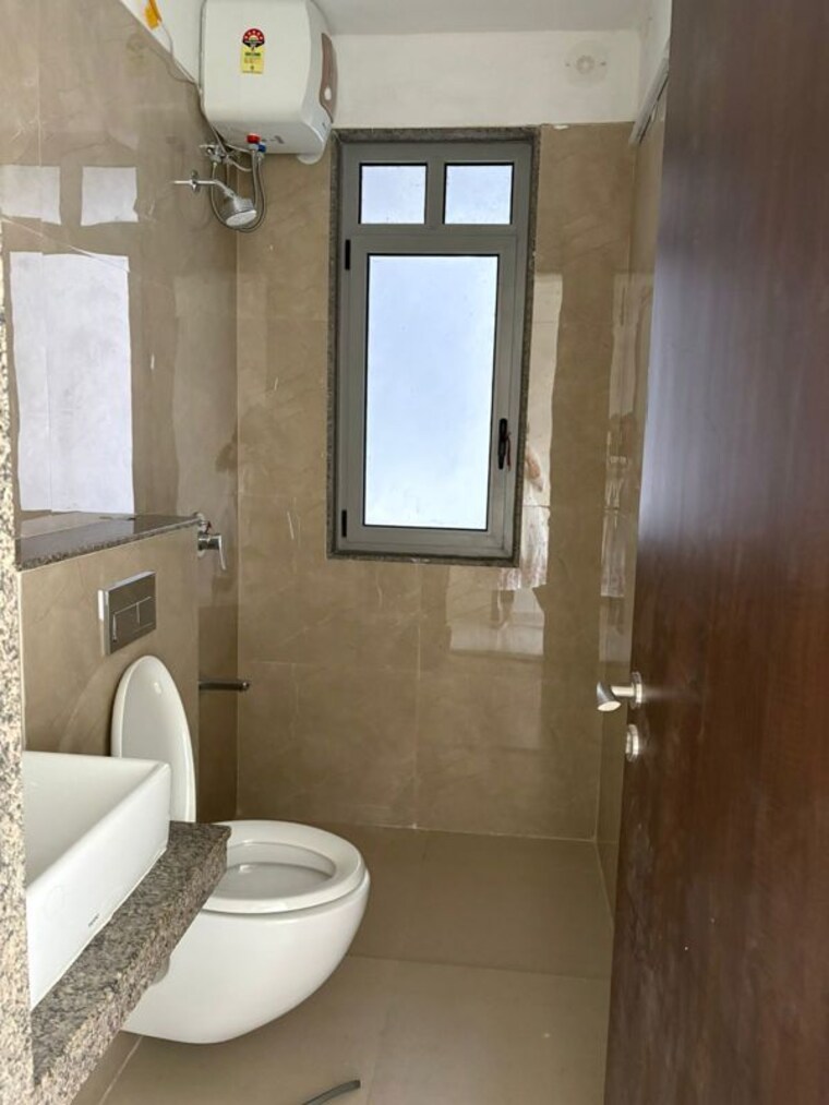 Bathroom, sunteck-city-avenue-4 3 Bedroom 1036 Sq.Ft. Apartment In Goregaon West Mumbai 9939639