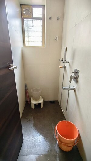 Bathroom in 1.5 BHK Apartment at Dudhsagar Apartment, Goregaon East – for Rent