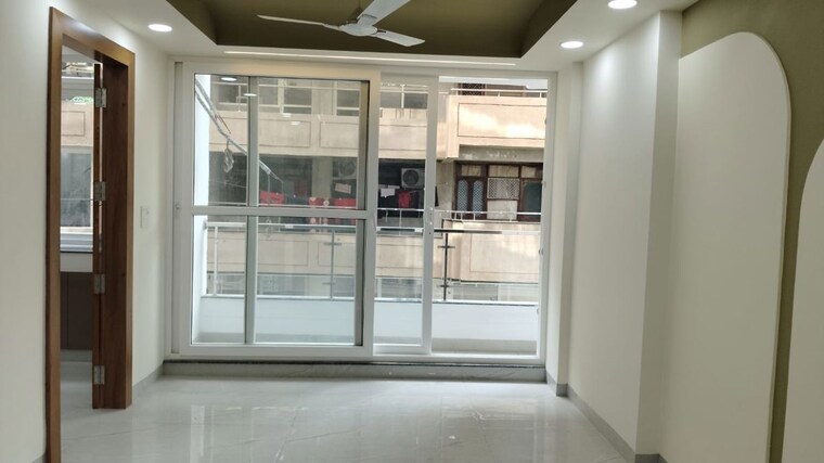 Other, sector 6 dwarka 3 Bedroom 1500 Sq.Ft. Apartment In Sector 6 Dwarka Delhi 9939653