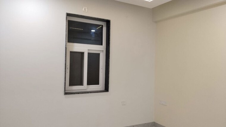 Other, sector 6 dwarka 3 Bedroom 1500 Sq.Ft. Apartment In Sector 6 Dwarka Delhi 9939653