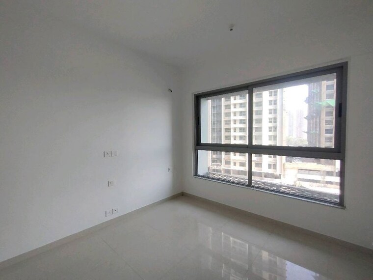 Room, kalpataru-immensa 1 Bedroom 450 Sq.Ft. Apartment In Kolshet Road Thane 9939656