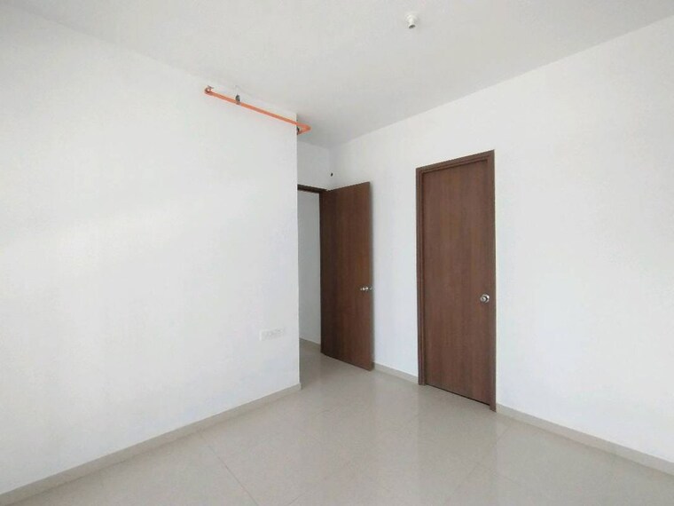 Room, kalpataru-immensa 1 Bedroom 450 Sq.Ft. Apartment In Kolshet Road Thane 9939656