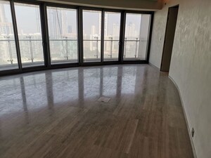 Room in 4 BHK Apartment at Lodha The World Towers World One Tier 2, Worli – for Rent